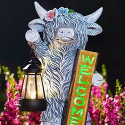 Highland Cow Garden Statue for Decor: Outdoor Sculpture with Solar Lantern and Welcome Sign for Outside Ornament Yard Art Lawn Porch Patio Balcony - B