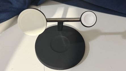 Belkin 3 in 1 Boost Charge Pro Wireless Charger w/MagSafe