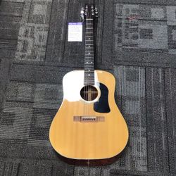 Washburn Acoustic Guitar 