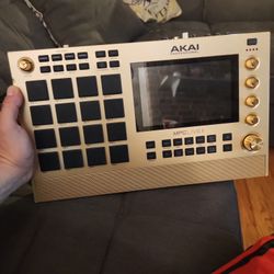 Akai Professional MPC Live 2 Production Controller