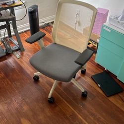 9 To 5 Tori Office Chairs 