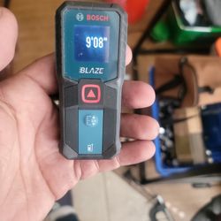 Lazer Measuring Bosch BLAZE