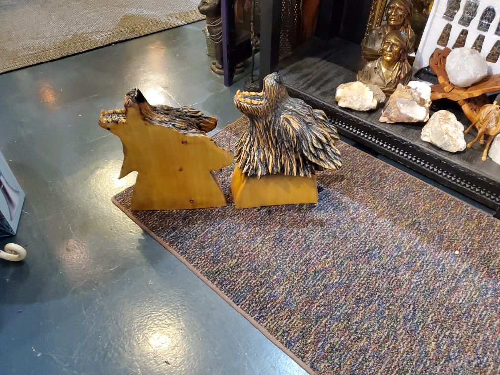 Vintage Wood Wolf Bookends 