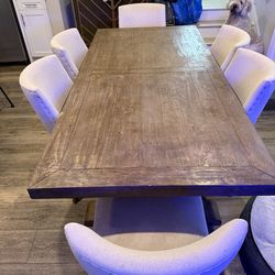 Living Spaces Dining Table with 6 Chairs