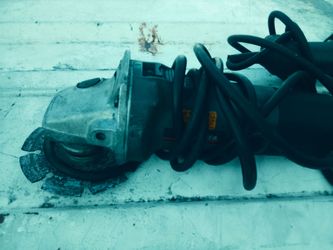 Makita grinder
