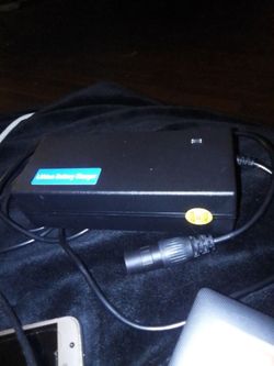 LITHIUM ION 48V 2A BATTERY CHARGER