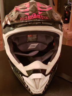 Motorcycle helmet