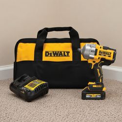 New DEWALT 20V MAX XR Cordless Impact Wrench Kit 1/2” Hog Ring High Torque DCF961GH1