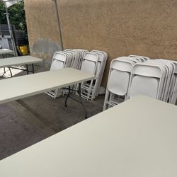 Sillas Y Mesas