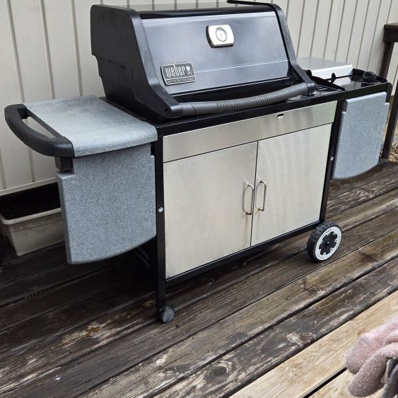 Weber Genesis Silver Natural Gas Grill with Side Burner and Cover