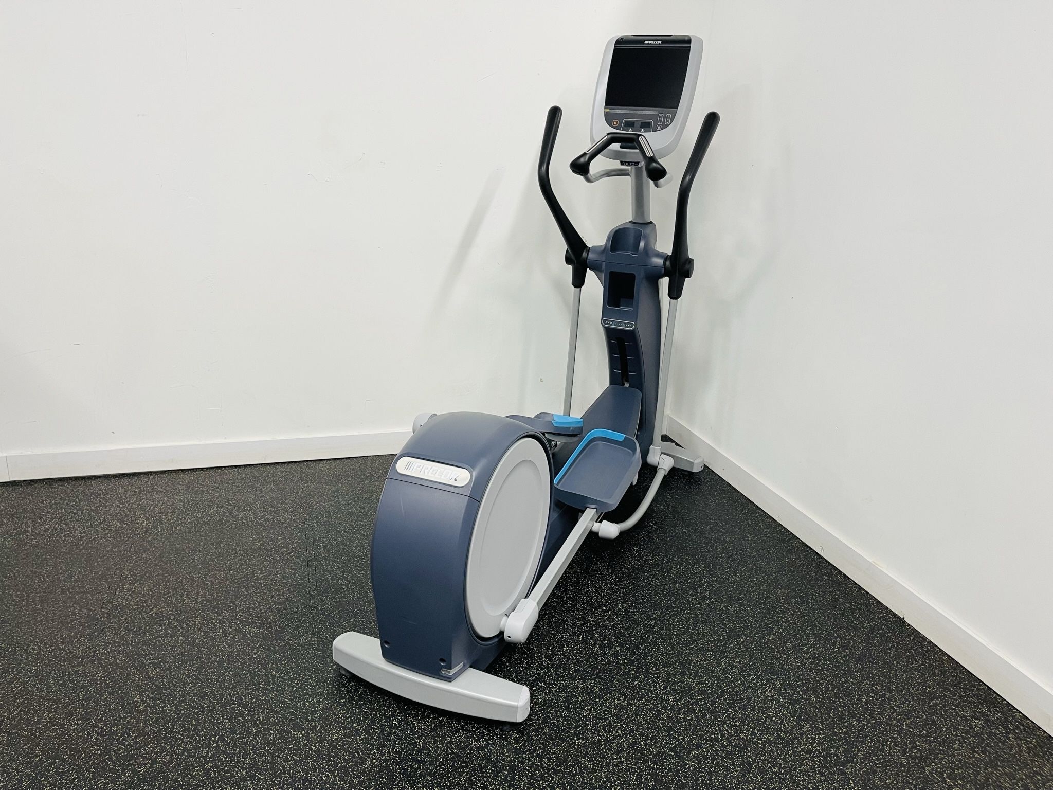 Elliptical - Precor EFX885 - Cardio - Commercial Gym Equipment
