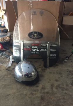 Motorcycle windshield and helmet