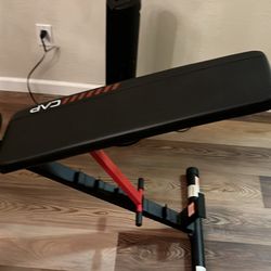 WEIGHT BENCH
