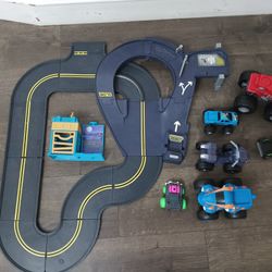 Hot Wheels Race Track 
