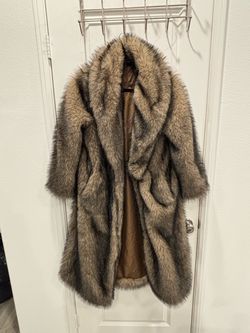Vintage Style Long Faux Fur Coat – Oversized Shaggy Trench / Duster (Brown / Black Tipped)