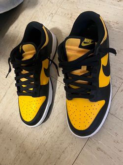 Nike reverse dunks yellow and black size 8