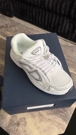 Dior b30 White