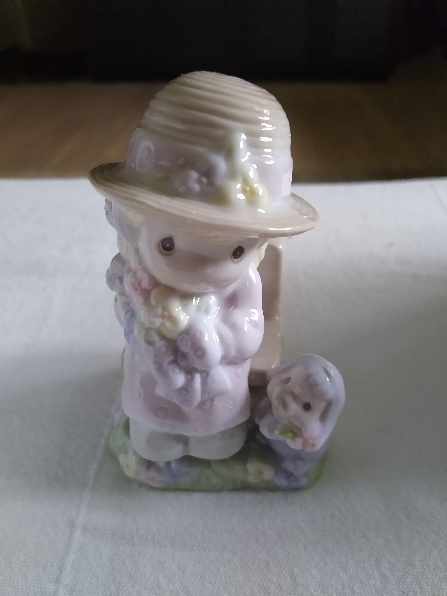 Avon precious moments salt and pepper shakers