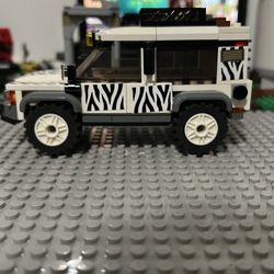 Lego zoo keeper car