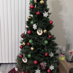 Christmas Tree and Christmas Decorations And Ornoments