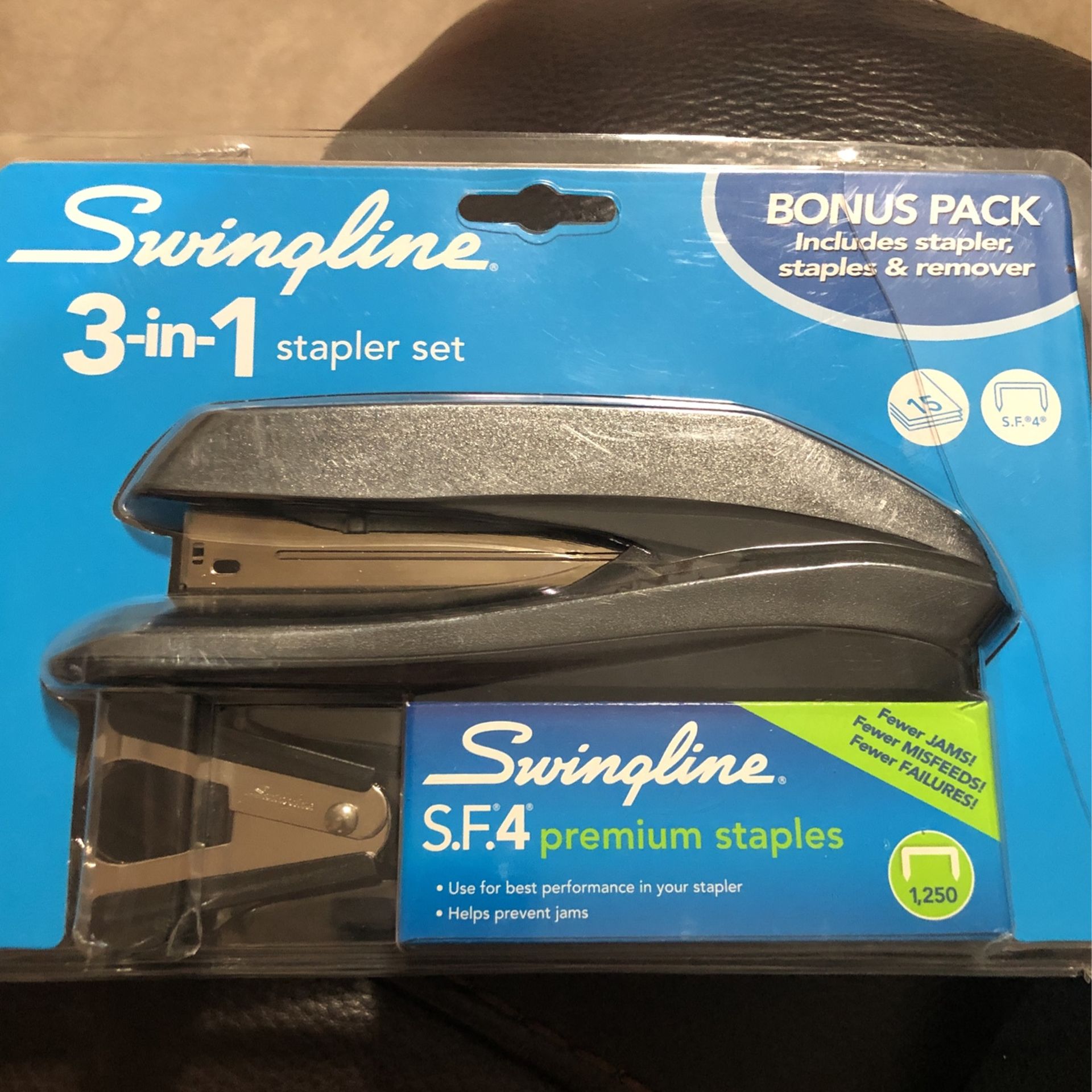 Swing line stapler set