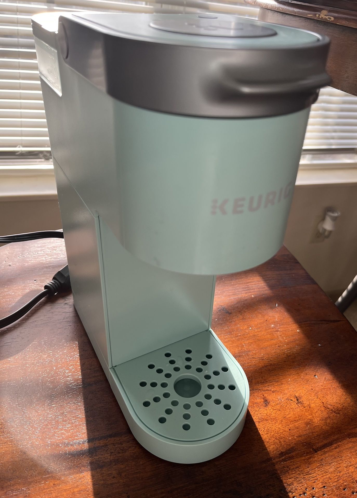 Keurig single cup coffee maker