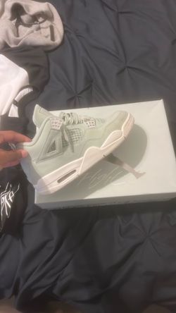 Air Jordan 4 Retro Sneakers SIZE 7.5