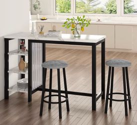 Kitchen Bar/Table