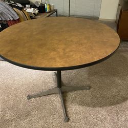 Herman Miller Eames Table