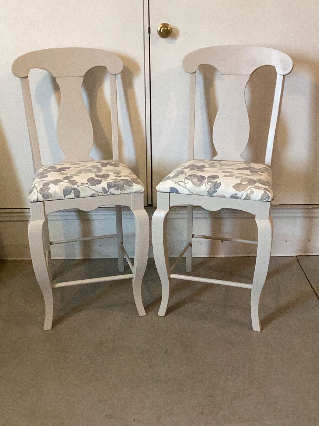 2 Counter Height Barstools $30Each Reduced