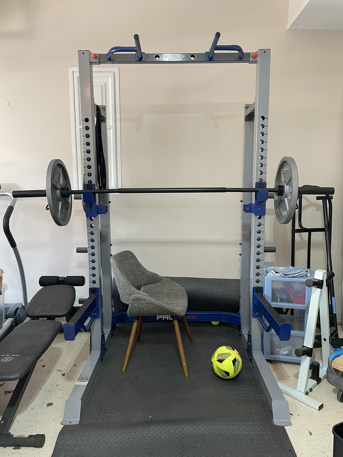 Fitness Gear PRO HR 600 Squat Rack