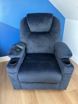 Power Recliner Chair – Like New