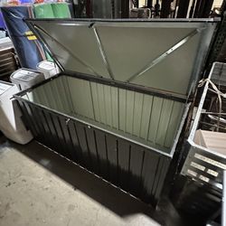 New 200 Gallon 54”x33”x29” Outdoor Metal Storage Box 