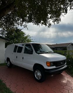 2007 Ford E150