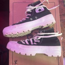 Converse Women Size 8 