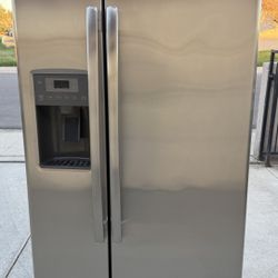 REFRIGERATOR Ge 33 WIDE 
