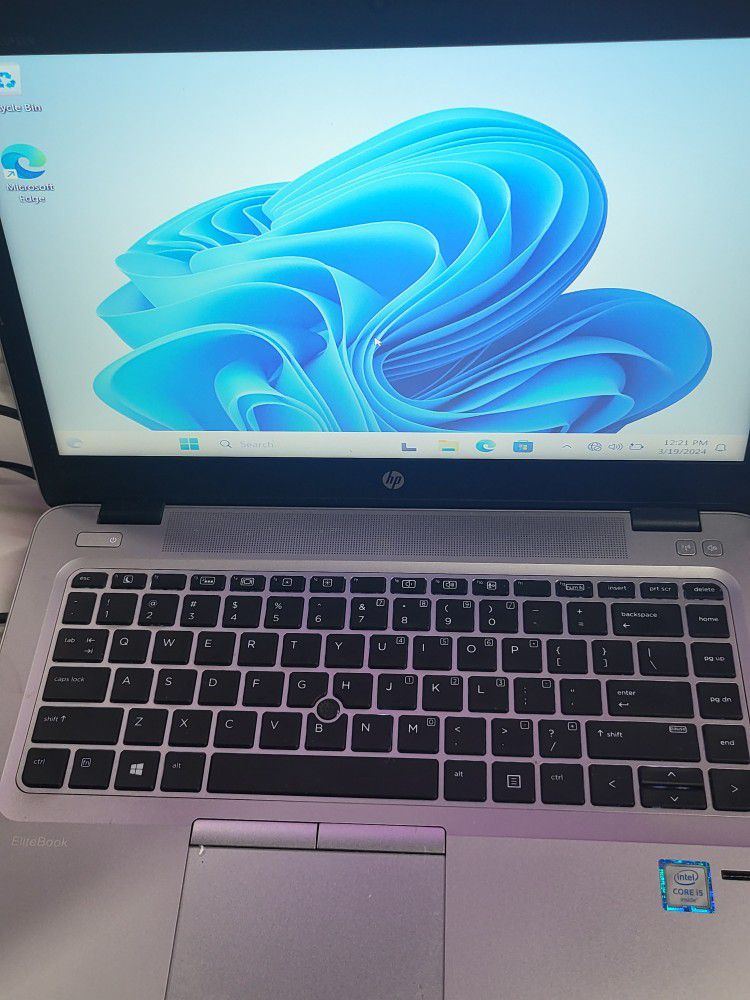 HP EliteBook  G3 14 Inch Silver  Intel i5 16GB 256GB Bluetooh 