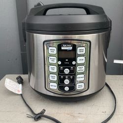 Aroma 20-Cup Professional Rice Cooker Plus Digital Multicooker ARC-5000SB Cooked