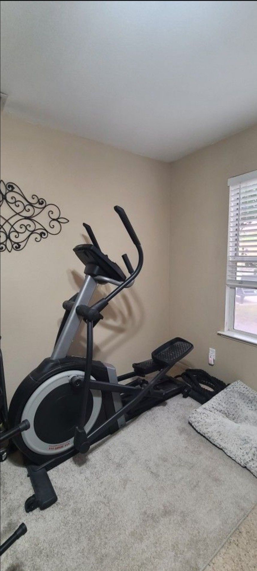 Proform Elliptical E7