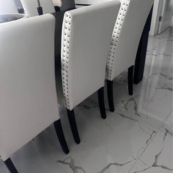 6 white dinning chairs - NEW