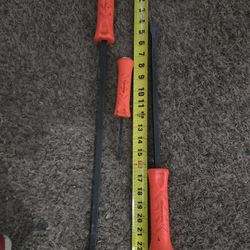 3 Snap-on striking Prybars 