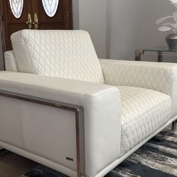Living room Giana chair & half white leather