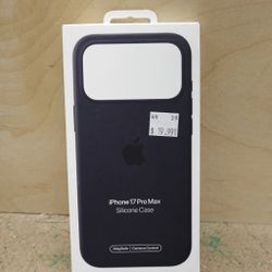 Apple iPhone 17 Pro Max Silicone Case with MagSafe and Camera Control