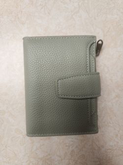 Small Leather Women Wallet with Zipper