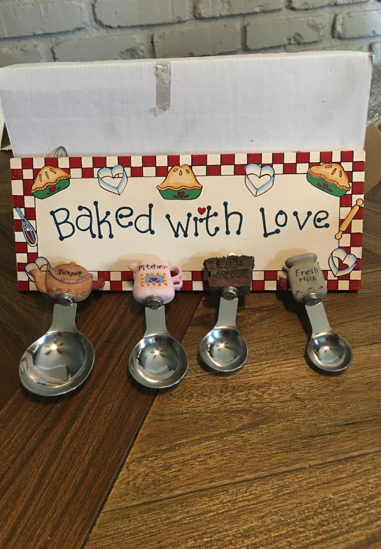 Baked with love measuring spoons holder