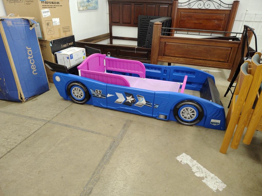Kids Race Car Bed