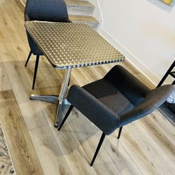 Table + 2 Chairs