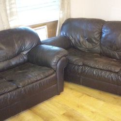 Free Leather Couch & Loveseat Northdale Tampa Beat Up But Comfy