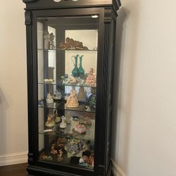 Display Cabinet- Black Glass Shelfs 