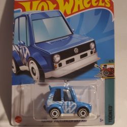 Hot Wheels Tooned Wolksvagon Golf MK1 Chaser, Treasure Hunt Die-cast 